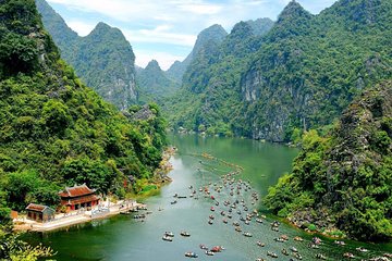 A Comfortable Trang An - Bai Dinh Limousine small group tour 1 day