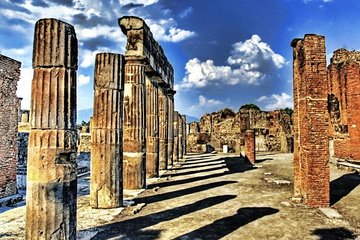 Visit of the archaeological park of Pompeii