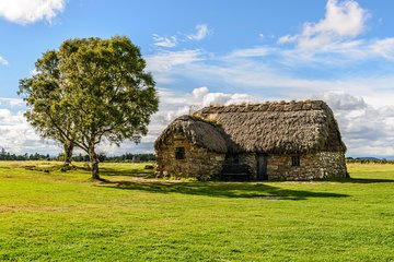 4-Day Outlander Trail Tour from Edinburgh Including Admissions