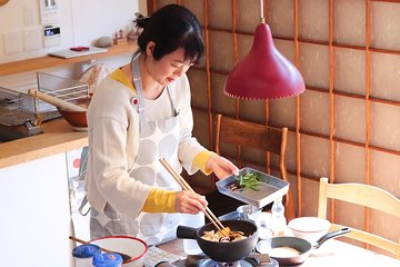 Private Kyoto Market Tour and Authentic Cooking Class with Aki