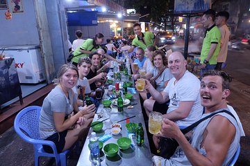 Saigon Night Walking local Street Food Tour with local Student