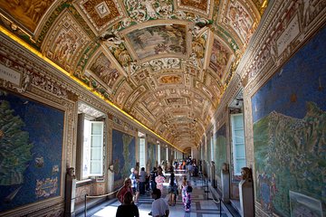 Rome: Skip-the-Line Vatican & Sistine Chapel Tour with Basilica