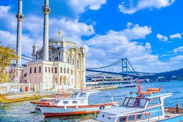 Dolmabahçe Palace with Bosphorus Cruise