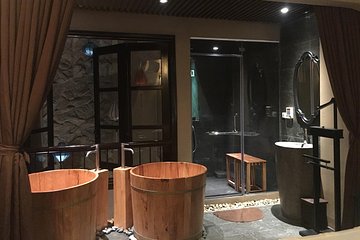 Amazing Package At Serene Spa