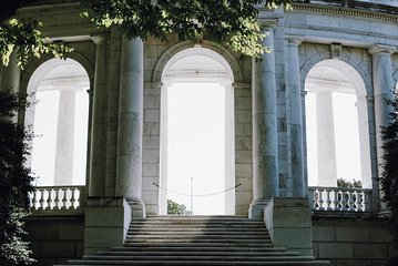 Arlington Cemetery & Changing of the Guard Exclusive Guided Tour 