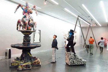 4 Hour Private Beijing 798 Art Zone Walking Tour with Lunch Option