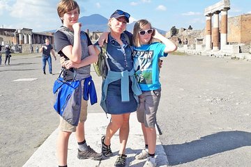 Shore Excursion Tour for Kids from Naples Port to Pompeii and Vesuvius