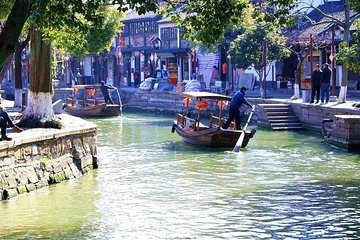 Private Zhujiajiao Water Town Boating Tour with Fruit Picking