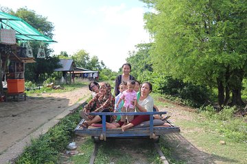 Overnight Battambang Tour from Siem Reap Including guide