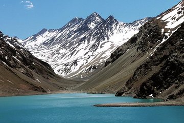 Private Day Trip to Aconcagua Park Argentina and Inca's Lagoon from Santiago