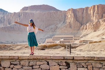 Luxor Private Full-Day Tour: Discover the East and West Banks of the Nile