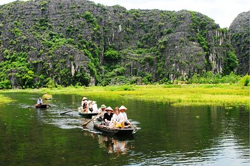 Hoa Lu - Mua Cave - Local Market -Tam Coc - Bich Dong 2days small group tour