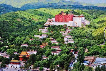 Private Day Tour to Chengde Imperial Summer Resort from Beijing