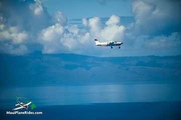 Maui Circle Island-PRIVATE- Air Tour: up to 5: Waterfalls & Lava!