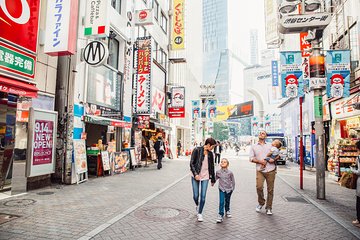 Private Vacation Photography Session with Local Photographer in Tokyo