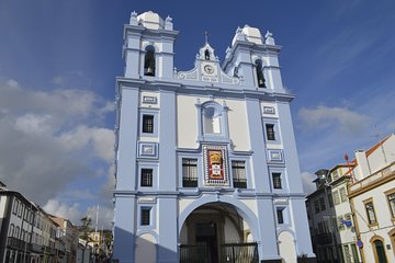  From Angra: Landmarks Guided Walking Tour (Shared Tour)