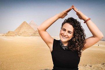 Private Guided Day Tour to the Giza Pyramids Alabaster Mosque and Khan El khaili Bazaar in Cairo