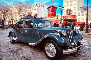 Paris Private Tour in Vintage Car 2 hours