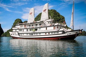 Halong Bay 3 Day 2Night Overnight on Signature Royal Cruise 5 Star