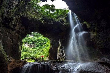 1 Day Dragon Sitting Gorge & Red Stone Forest Geo-park TOUR！