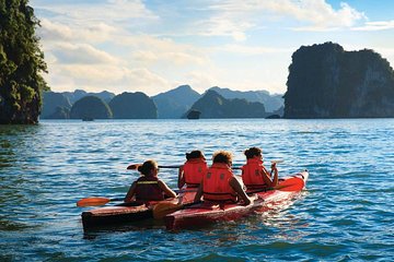 3-Day Kayaking and Exploring Caves Cruise on Bai Tu Long Bay from Hanoi