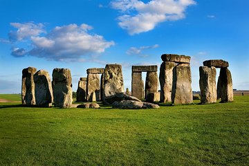 Windsor, Stonehenge and Bath Trip from London
