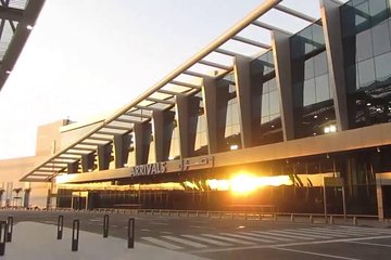 Arrival Private Airport Transfer from Cairo Airport to Cairo or Giza Hotels