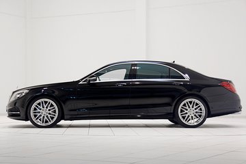 Private Luxury Car Arrival from Paris Airport Airport to Paris