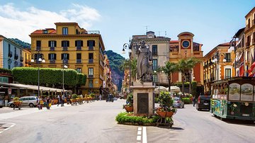 Transfer from Sorrento to Naples or Naples to Sorrento