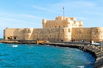 2 Day Private Tour Giza Pyramids/Egyptian Museum/Old Cairo & Alexandria