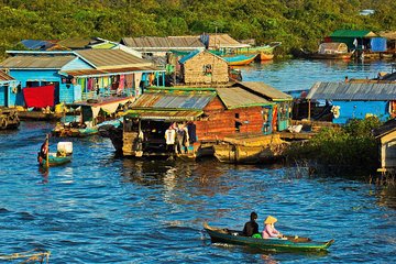 Private Chong Kneas Floating Village Guided Tour