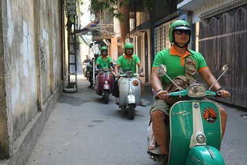  A Glimpse of Hanoi 2,5 hours 