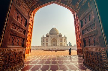  Agra Overnight Tour by Car from Delhi