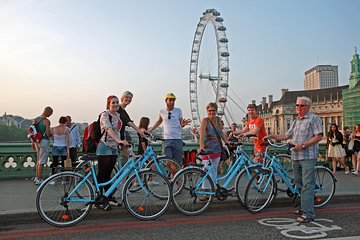 The Classic Highlights Bike Tour with a local guide