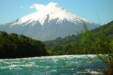 Day Trip to Osorno Volcano and Petrohue from Puerto Montt