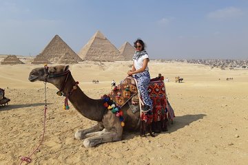 Giza Pyramids, Sphinx, Kephren Temple, Camel Ride Half Day Private Tour & Lunch