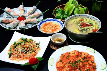 Hanoi Old Quarter Street Food Walking Tours with a Real Foodie