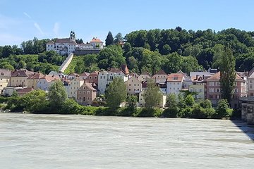 Scenic Private Transfer from Passau to Prague in a Sanitized Car