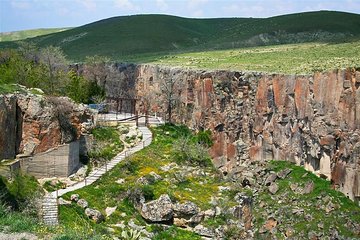 Full Day Hidden Treasures of Ihlara Valley Hiking Tour