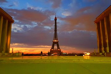 Private, driver guide tour of Paris most celebrated monuments