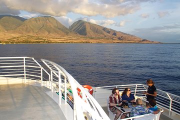 Ma'alaea Premium Dinner Cruise: Four Course Dining Experience