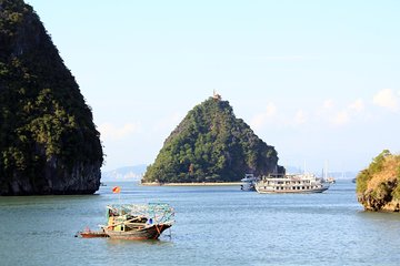 Halong Bay Cruise Day Trip: Titop island, Surprise cave, Swimming, Kayaking