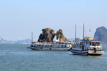 Halong Bay Cruise Day Trip: Visit Thien Cung Cave, Kayaking & Lunch - best price