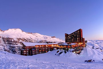 Santiago: Full day panoramic tour to ski resort Valle Nevado 