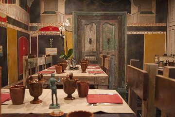 Pompeii Tour from Sorrento:learn about Roman Life tasting food of Ancient City 