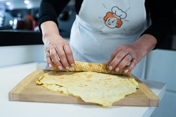 Private Pasta & Tiramisu Masterclass at a Cesarina's home with tasting in Rimini