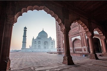 2 Days Overnight Taj Mahal & Agra Tour from Delhi