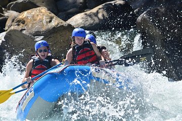 White Water River Rafting Class III-IV from La Fortuna-Arenal