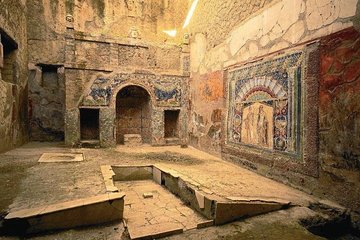 Guided tour of Herculaneum