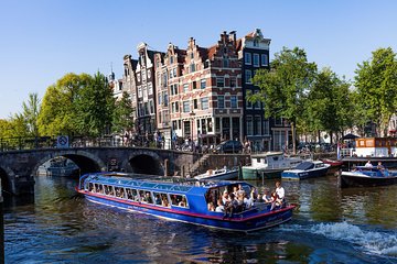 Amsterdam: Canal Cruise and Jewish Cultural Quarter Tickets